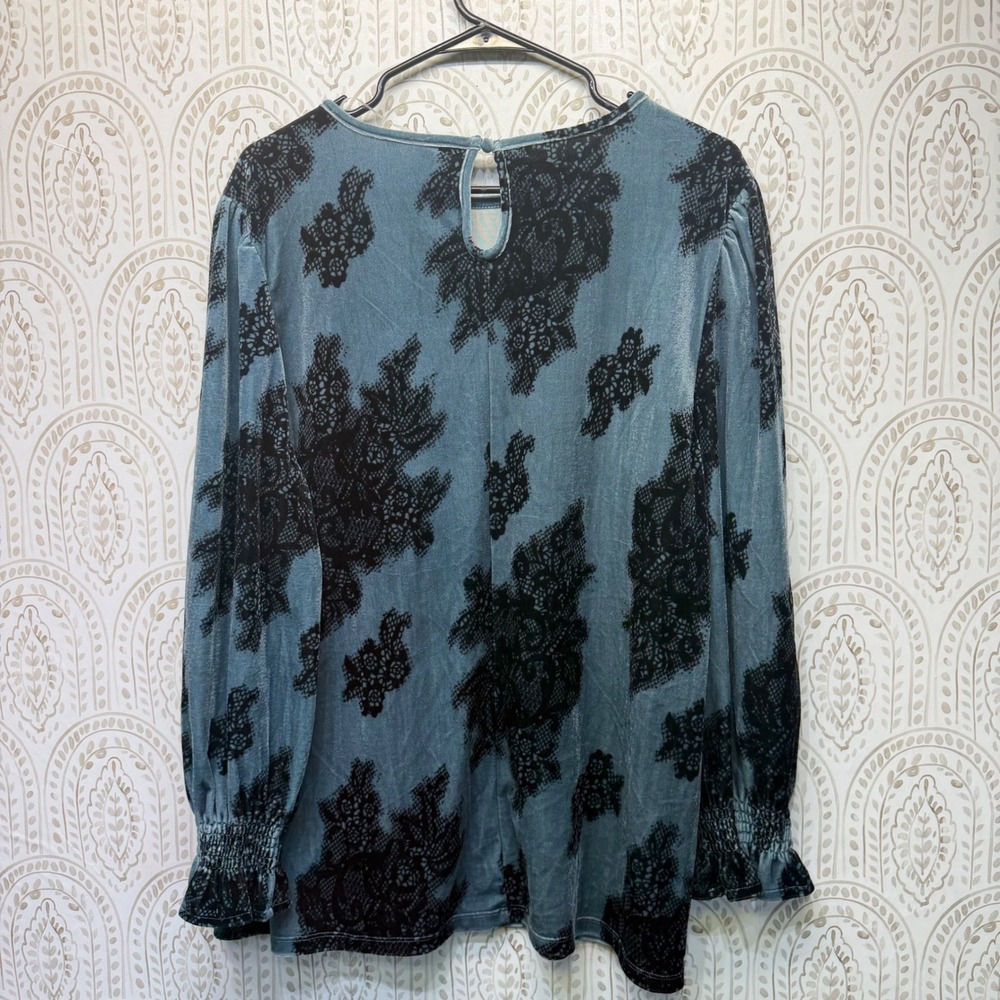 Massini Velvet Top Womens 1X Blue Black Burnout Floral Smocked Cuff Blouse - Picture 2 of 7